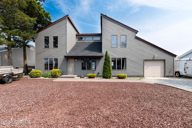 property at 813 Cable Dr