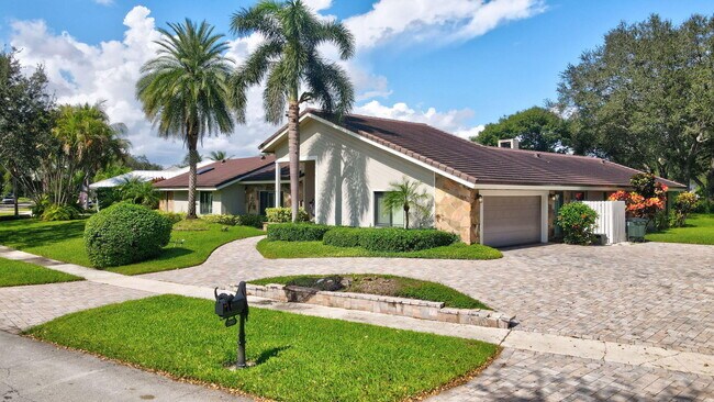 2903 Banyan Blvd Cir NW in Boca Raton, FL - Building Photo - Building Photo