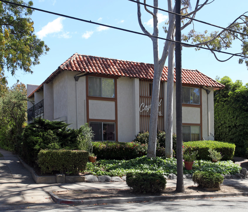 Crystal Apartments in Santa Barbara, CA - Building Photo