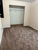 6739 16th Ave, Unit B in Kenosha, WI - Building Photo