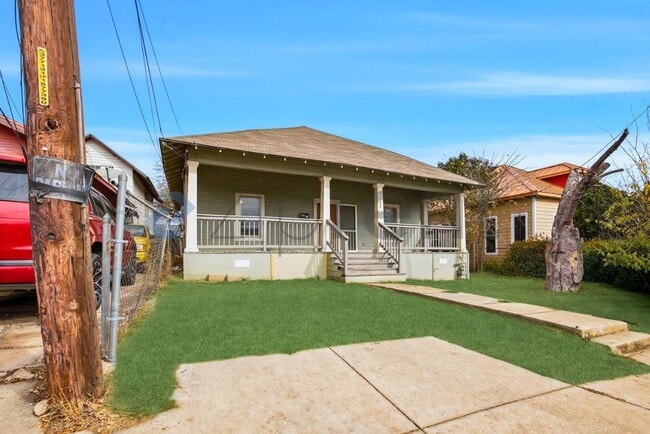 125 Southolme Ave in San Antonio, TX - Building Photo - Building Photo