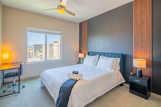 295 E Roosevelt St in Phoenix, AZ - Foto de edificio - Building Photo