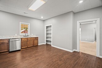6081 Lakeview Rd in Springfield, TN - Building Photo - Building Photo