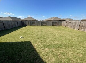 2225 Still Bend Ln in League City, TX - Building Photo - Building Photo