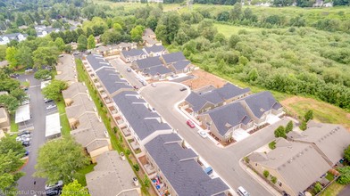 Willow Creek Townhomes in Vancouver, WA - Foto de edificio - Building Photo