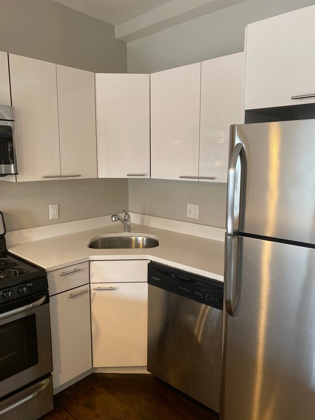 20 John F Kennedy St, Unit 6 in Cambridge, MA - Building Photo - Building Photo