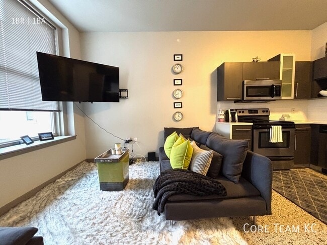 306 E 12th St in Kansas City, MO - Building Photo - Building Photo