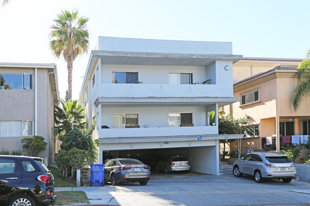 11848 Mayfield in Los Angeles, CA - Building Photo