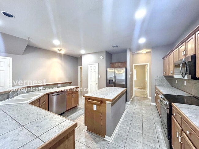 2422 Cadara Woods in San Antonio, TX - Building Photo - Building Photo