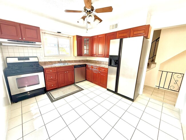 property at 32 Elissa Ln