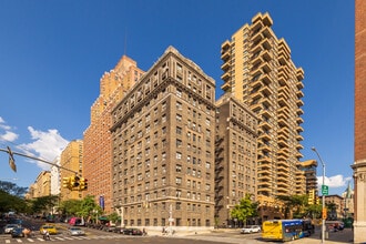 Della Robbia Apartments in New York, NY - Building Photo - Primary Photo