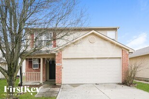 4327 Autumn Crest Ct, Unit B in Indianapolis, IN - Building Photo