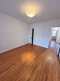 1133 G St NE, Unit Lower in Washington, DC - Building Photo - Building Photo