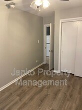 3351 Commercial Ave in South Chicago Heights, IL - Building Photo - Building Photo