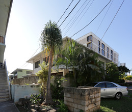 1519 Piikoi St in Honolulu, HI - Building Photo - Building Photo