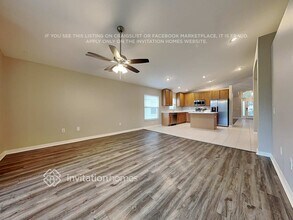 19250 Fishermans Bend Dr, Unit 1052 in Lutz, FL - Foto de edificio - Building Photo