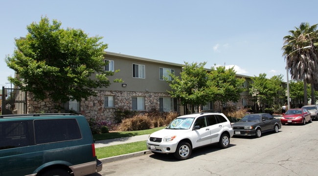 Cedar Court South