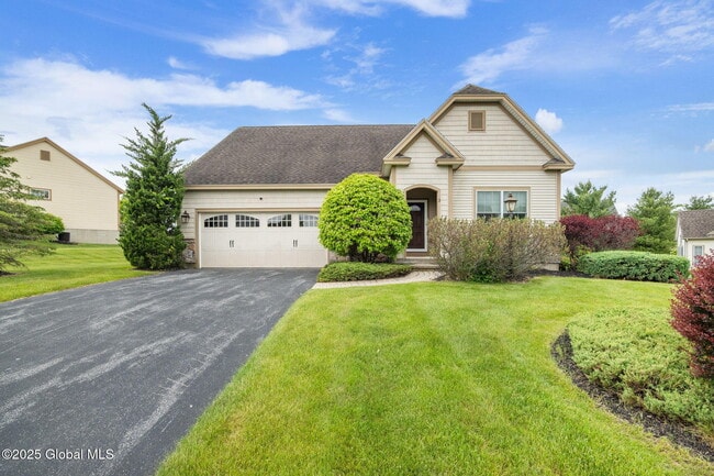 property at 3 Bedford Cir