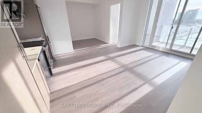 property at 412 Silver Maple Rd