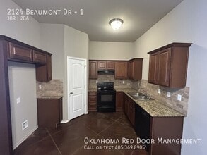 2124 Beaumont Dr in Norman, OK - Building Photo - Building Photo