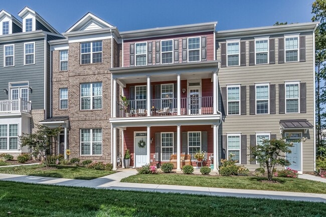 property at 13832 Randolph Pond Ln