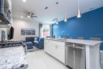 7529 Sunflower Cir in Kissimmee, FL - Building Photo - Building Photo