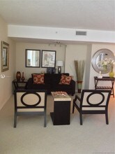 9066 SW 73rd Ct-Unit -1805 in Miami, FL - Building Photo - Building Photo