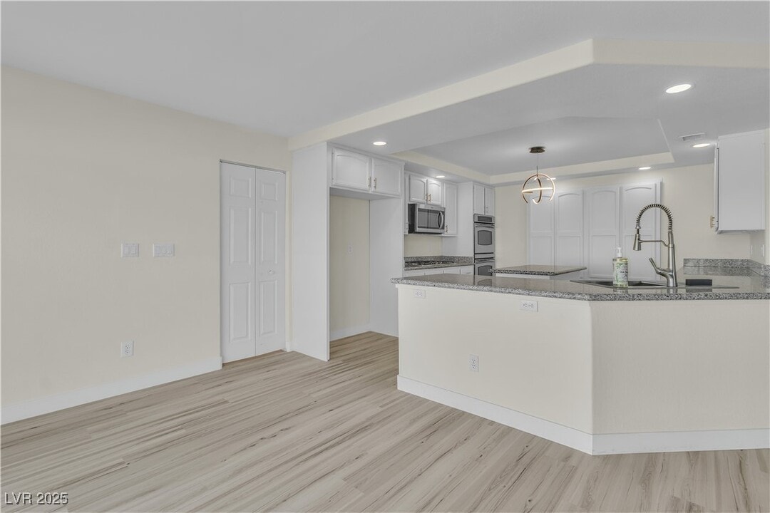 3604 N Campbell Rd in Las Vegas, NV - Building Photo