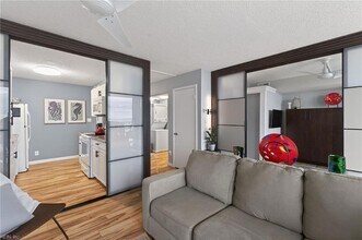 3288 Page Ave, Unit 1103 in Virginia Beach, VA - Building Photo - Building Photo