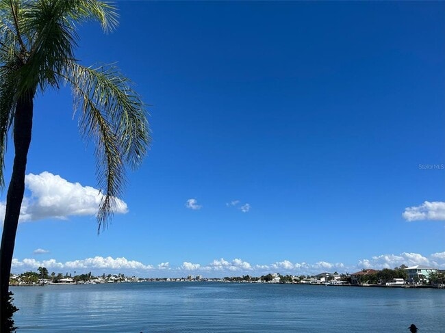 5555 Gulf Blvd