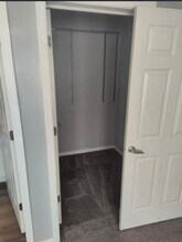 1900 N Laramie Ave in Chicago, IL - Building Photo - Building Photo