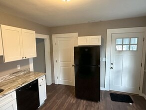 78 Bissell St in Manchester, CT - Building Photo - Building Photo