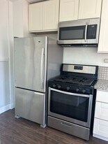 725 44th St in Oakland, CA - Building Photo