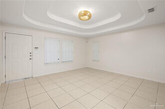 13 Shasta Ave in McAllen, TX - Building Photo - Building Photo