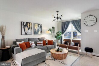 206 Spring Pl in Strasburg, VA - Building Photo - Building Photo