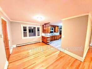 280 Mapleridge Dr in Waterbury, CT - Building Photo - Building Photo