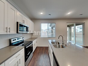 2742 Stormy Star Ave in North Las Vegas, NV - Building Photo - Building Photo