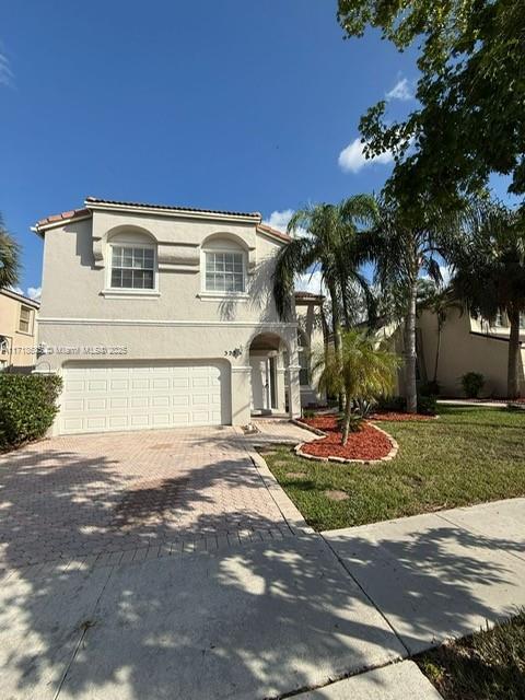 323 NW 153rd Ln in Pembroke Pines, FL - Building Photo