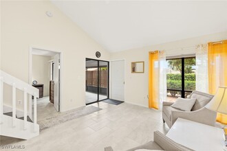 7133 Penner Ln in Ft. Myers, FL - Building Photo - Building Photo