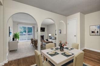 Camden Foxcroft in Charlotte, NC - Building Photo - Building Photo