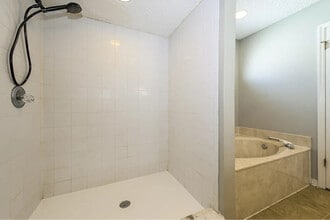 1371 High Plains Dr W in Jacksonville, FL - Building Photo - Building Photo