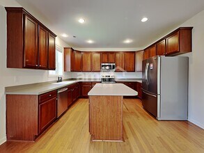 8 Red Jonathan Ct in Simpsonville, SC - Building Photo - Building Photo