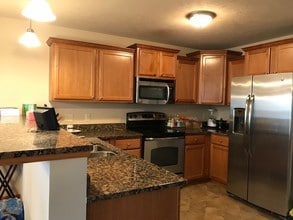 7548 Diamond Ct in Lincoln, NE - Building Photo - Building Photo
