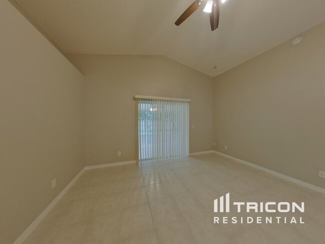 308 Heritage Estates Ln in DeLand, FL - Building Photo - Building Photo