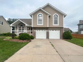 3514 SW Windsong Dr in Lee's Summit, MO - Building Photo