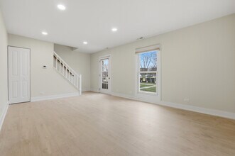 763 Wellington Ave in Elk Grove Village, IL - Building Photo - Building Photo