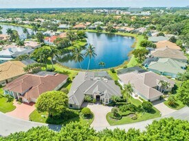 938 Spanish Moss Trail in Naples, FL - Building Photo