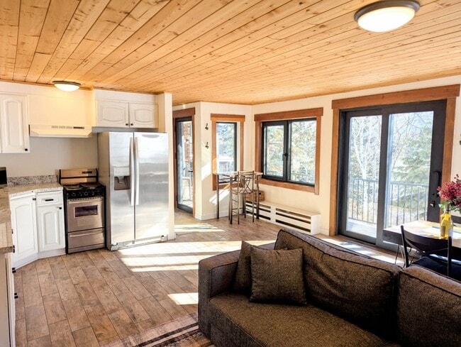 7110 Stagecoach Dr, Unit 1, Unit 1