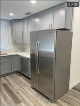 2409 1/2 Ridgeley Dr in Los Angeles, CA - Building Photo - Building Photo
