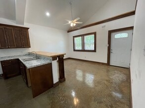 1013 Deer Ln in Azle, TX - Building Photo - Building Photo